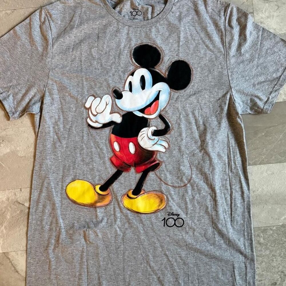 Disney Unisex Grey T-shirt 21" PTP Size LARGE